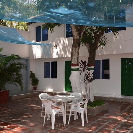 Hotel Vargas Airport Cartagena エクステリア 写真
